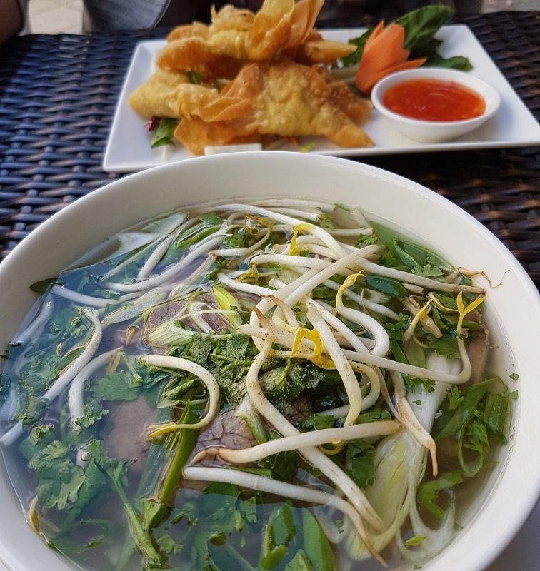 Best Vietnamese pho soup restaurants around Leipzig